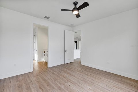 Villa ou maison à vendre à Port Charlotte, Floride: 4 chambres, 156.35 m2 № 2166994 - photo 21
