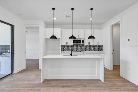 Villa ou maison à vendre à Port Charlotte, Floride: 4 chambres, 156.35 m2 № 2166994 - photo 11