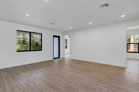 Villa ou maison à vendre à Port Charlotte, Floride: 4 chambres, 156.35 m2 № 2166994 - photo 9