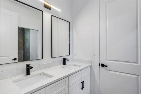 Villa ou maison à vendre à Port Charlotte, Floride: 4 chambres, 156.35 m2 № 2166994 - photo 25