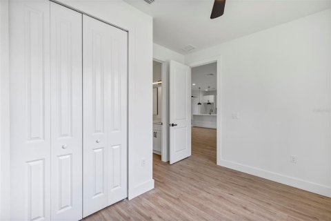 Villa ou maison à vendre à Port Charlotte, Floride: 4 chambres, 156.35 m2 № 2166994 - photo 30