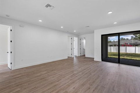 Villa ou maison à vendre à Port Charlotte, Floride: 4 chambres, 156.35 m2 № 2166994 - photo 8