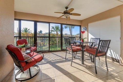 Copropriété à vendre à Punta Gorda, Floride: 2 chambres, 129.51 m2 № 2206329 - photo 25