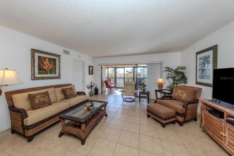 Copropriété à vendre à Punta Gorda, Floride: 2 chambres, 129.51 m2 № 2206329 - photo 6