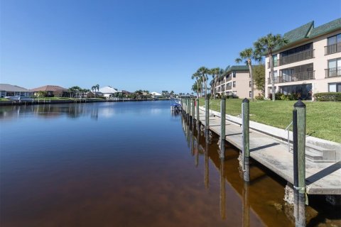 Copropriété à vendre à Punta Gorda, Floride: 2 chambres, 129.51 m2 № 2206329 - photo 27