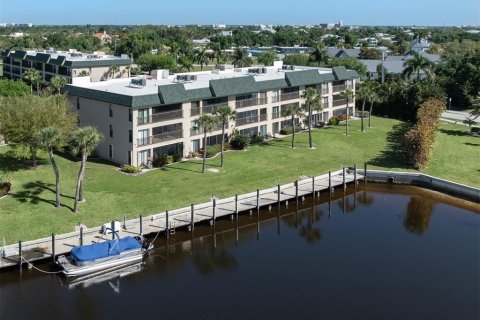 Copropriété à vendre à Punta Gorda, Floride: 2 chambres, 129.51 m2 № 2206329 - photo 29