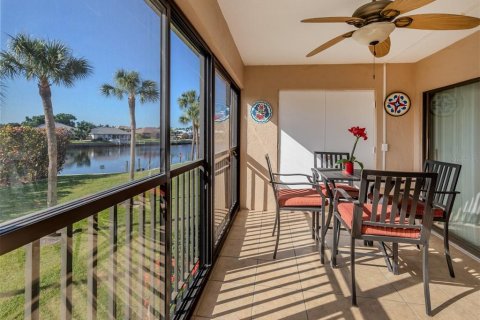 Condo à Punta Gorda, Floride, 2 chambres № 2206329