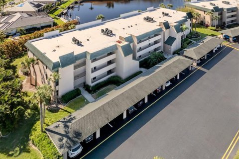 Copropriété à vendre à Punta Gorda, Floride: 2 chambres, 129.51 m2 № 2206329 - photo 30