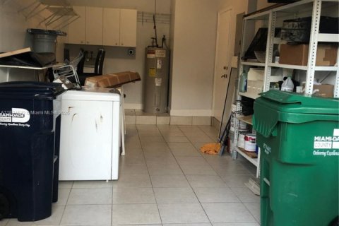 Villa ou maison à louer à Doral, Floride: 2 chambres, 87.89 m2 № 1977493 - photo 15