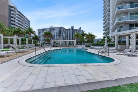 Condominio en venta en Miami Beach, Florida, 2 dormitorios, 137.22 m2 № 2029932 - foto 24