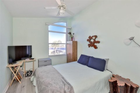 Touwnhouse à vendre à Kenneth City, Floride: 3 chambres, 151.43 m2 № 2129759 - photo 28