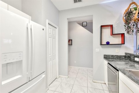 Touwnhouse à vendre à Kenneth City, Floride: 3 chambres, 151.43 m2 № 2129759 - photo 10