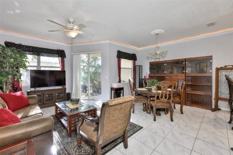 Touwnhouse à vendre à Kenneth City, Floride: 3 chambres, 151.43 m2 № 2129759 - photo 19