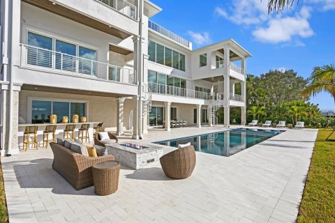 House in Tampa, Florida 6 bedrooms, 877.18 sq.m. № 957235 - photo 5