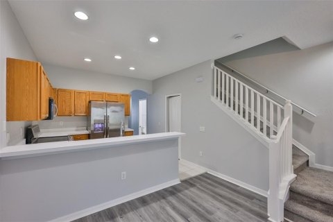 Townhouse in Gibsonton, Florida 2 bedrooms, 126.35 sq.m. № 1913907 - photo 3