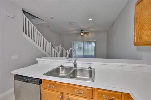 Townhouse in Gibsonton, Florida 2 bedrooms, 126.35 sq.m. № 1913907 - photo 5