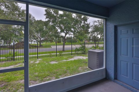 Townhouse in Gibsonton, Florida 2 bedrooms, 126.35 sq.m. № 1913907 - photo 29
