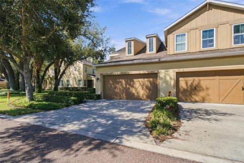 Touwnhouse à vendre à Lutz, Floride: 3 chambres, 201.78 m2 № 2380890 - photo 2