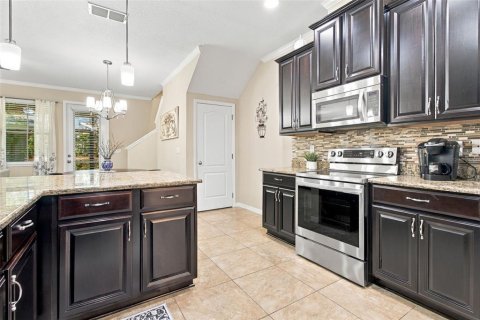 Touwnhouse à vendre à Lutz, Floride: 3 chambres, 201.78 m2 № 2380890 - photo 12