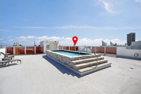 Снять в аренду кондоминиум в Майами-Бич, Флорида 2 спальни, 102.47м2, № 2028159 - фото 23