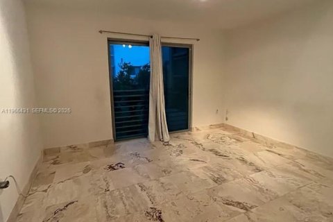 Снять в аренду кондоминиум в Майами-Бич, Флорида 2 спальни, 102.47м2, № 2028159 - фото 11