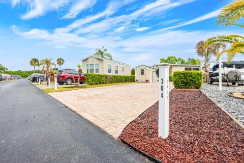 Land in Clermont, Florida № 2117011 - photo 4