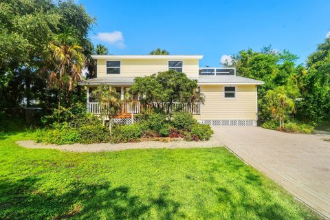House in Lake Worth, Florida 4 bedrooms, 160.54 sq.m. № 2181031 - photo 5