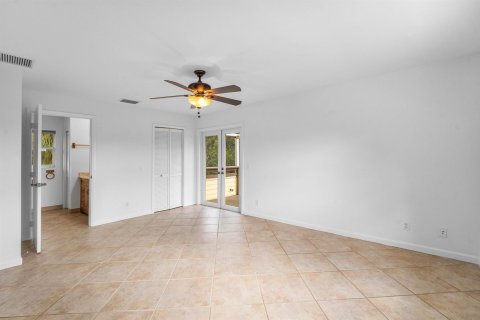 House in Lake Worth, Florida 4 bedrooms, 160.54 sq.m. № 2181031 - photo 27