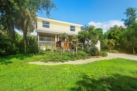 House in Lake Worth, Florida 4 bedrooms, 160.54 sq.m. № 2181031 - photo 4