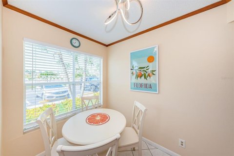 Condominio en venta en Saint Petersburg, Florida, 2 dormitorios, 99.41 m2 № 2142873 - foto 12