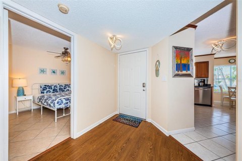 Condominio en venta en Saint Petersburg, Florida, 2 dormitorios, 99.41 m2 № 2142873 - foto 6