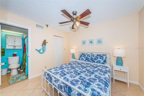 Condominio en venta en Saint Petersburg, Florida, 2 dormitorios, 99.41 m2 № 2142873 - foto 29