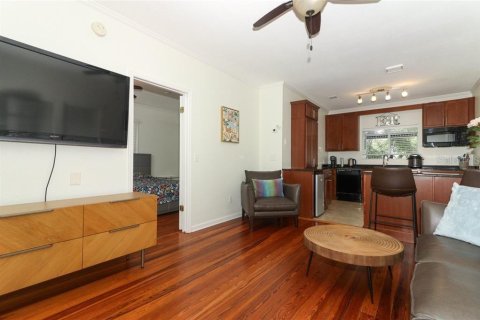 House in Winter Park, Florida 5 bedrooms, 254.09 sq.m. № 2231337 - photo 6