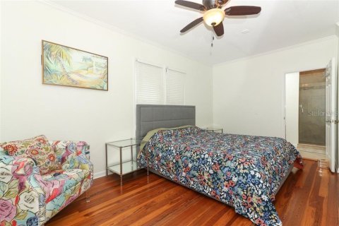 House in Winter Park, Florida 5 bedrooms, 254.09 sq.m. № 2231337 - photo 2