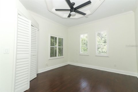 House in Winter Park, Florida 5 bedrooms, 254.09 sq.m. № 2231337 - photo 11