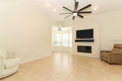 House in Winter Park, Florida 5 bedrooms, 254.09 sq.m. № 2231337 - photo 23