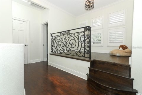 House in Winter Park, Florida 5 bedrooms, 254.09 sq.m. № 2231337 - photo 20