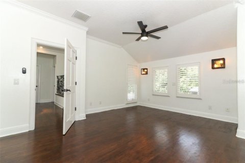House in Winter Park, Florida 5 bedrooms, 254.09 sq.m. № 2231337 - photo 17