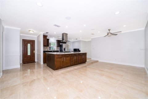Villa ou maison à vendre à Maitland, Floride: 6 chambres, 246.56 m2 № 2230979 - photo 8