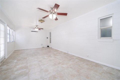 Villa ou maison à vendre à Maitland, Floride: 6 chambres, 246.56 m2 № 2230979 - photo 19