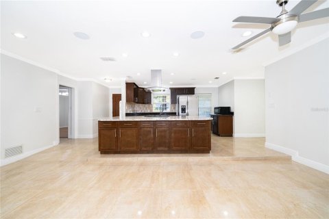 Villa ou maison à vendre à Maitland, Floride: 6 chambres, 246.56 m2 № 2230979 - photo 13