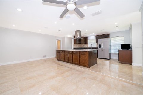 Villa ou maison à vendre à Maitland, Floride: 6 chambres, 246.56 m2 № 2230979 - photo 15