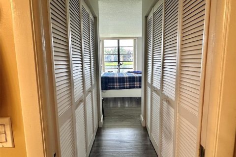 Condominio en venta en Margate, Florida, 2 dormitorios, 101.26 m2 № 2171505 - foto 25