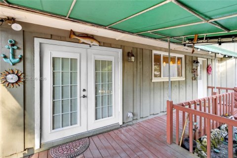 House in Gainesville, Florida 4 bedrooms, 188.59 sq.m. № 2069240 - photo 19