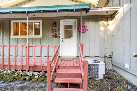 House in Gainesville, Florida 4 bedrooms, 188.59 sq.m. № 2069240 - photo 20