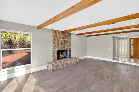 House in Gainesville, Florida 4 bedrooms, 188.59 sq.m. № 2069240 - photo 23