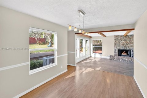 House in Gainesville, Florida 4 bedrooms, 188.59 sq.m. № 2069240 - photo 28