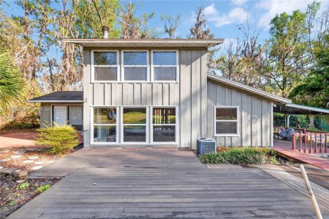 House in Gainesville, Florida 4 bedrooms, 188.59 sq.m. № 2069240 - photo 3