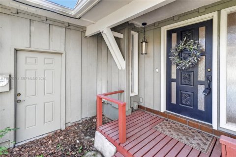 House in Gainesville, Florida 4 bedrooms, 188.59 sq.m. № 2069240 - photo 21