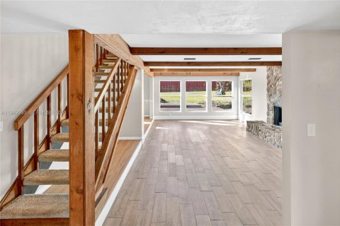 House in Gainesville, Florida 4 bedrooms, 188.59 sq.m. № 2069240 - photo 27